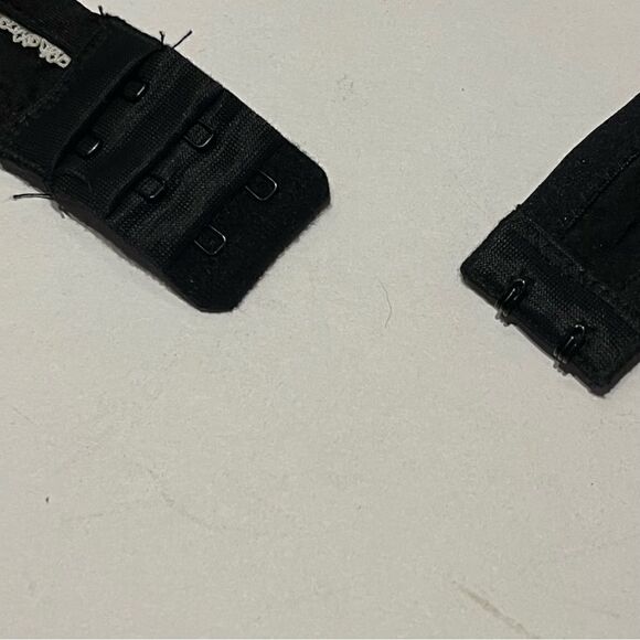 Maidenform Bra Black with white lace trim 34C - Picture 3 of 6